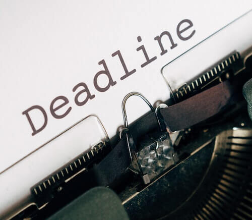 pros and cons of early decision